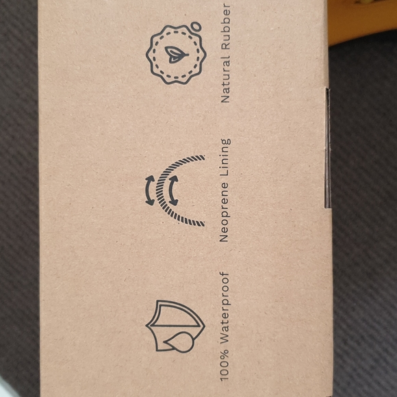 Merry People Bobbi Gumboot, mustard yellow and black, size 36 - Picture 5 of 5